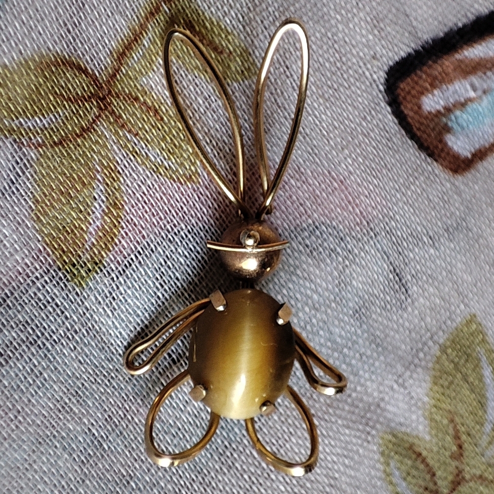 Krementz Easter Bunny Peter Rabbit MCM Mid-Century Modern Brooch Tigers Eye EUC